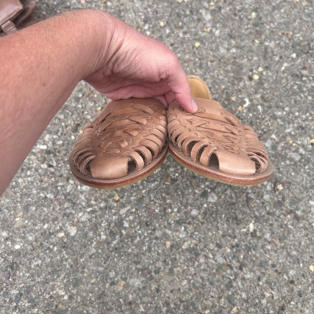 Nisolo Women's Huarache Sandal - Picture 4 of 10